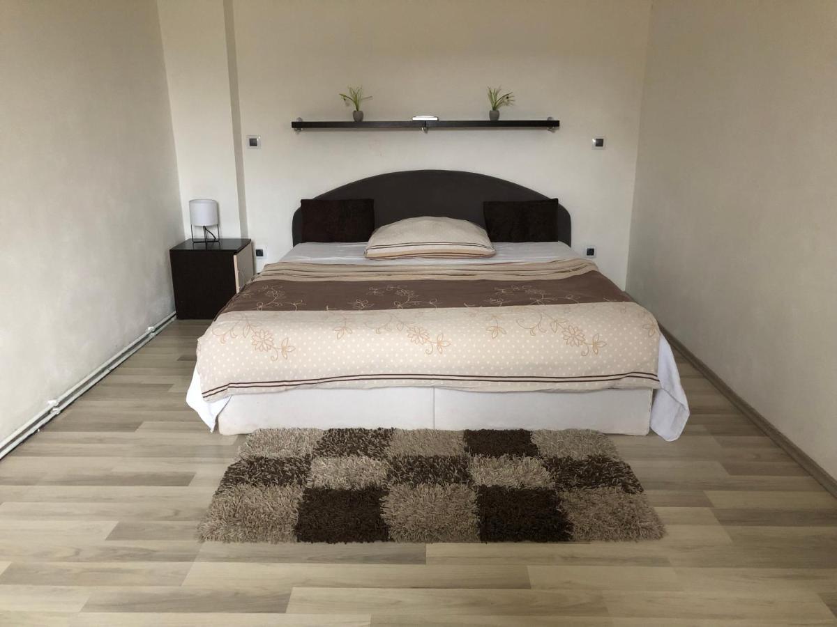 Mija Apartman S Vinnym Sklipkem, Zahradou A Grilem Kájov Zewnętrze zdjęcie
